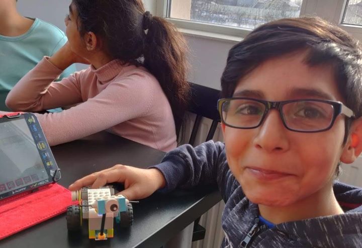 Scratch înainte și în timpul pandemiei